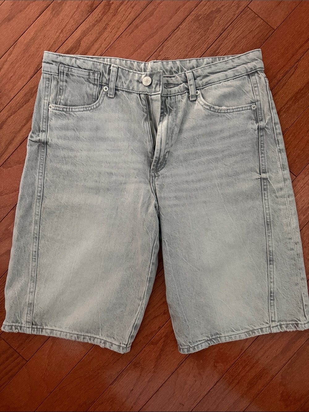 Zara 90s shorts